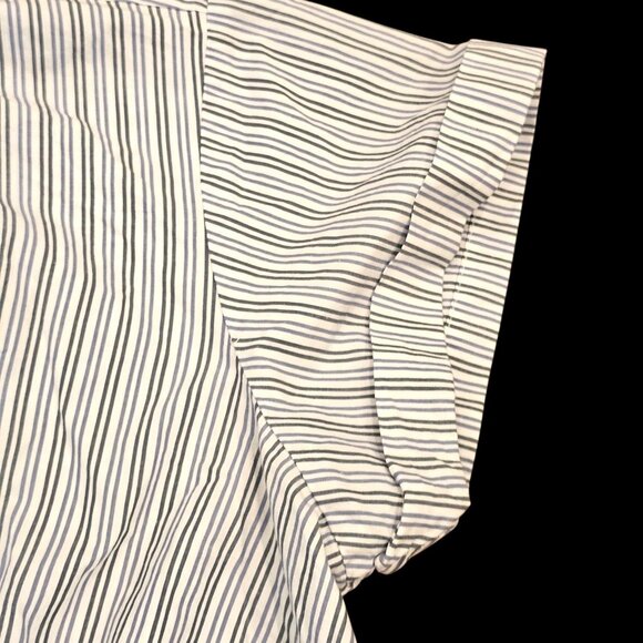 2 Lucky Brand Classic Knotted Cropped Collared Shirts White Blue Sz M NWT Preppy - Picture 5 of 9